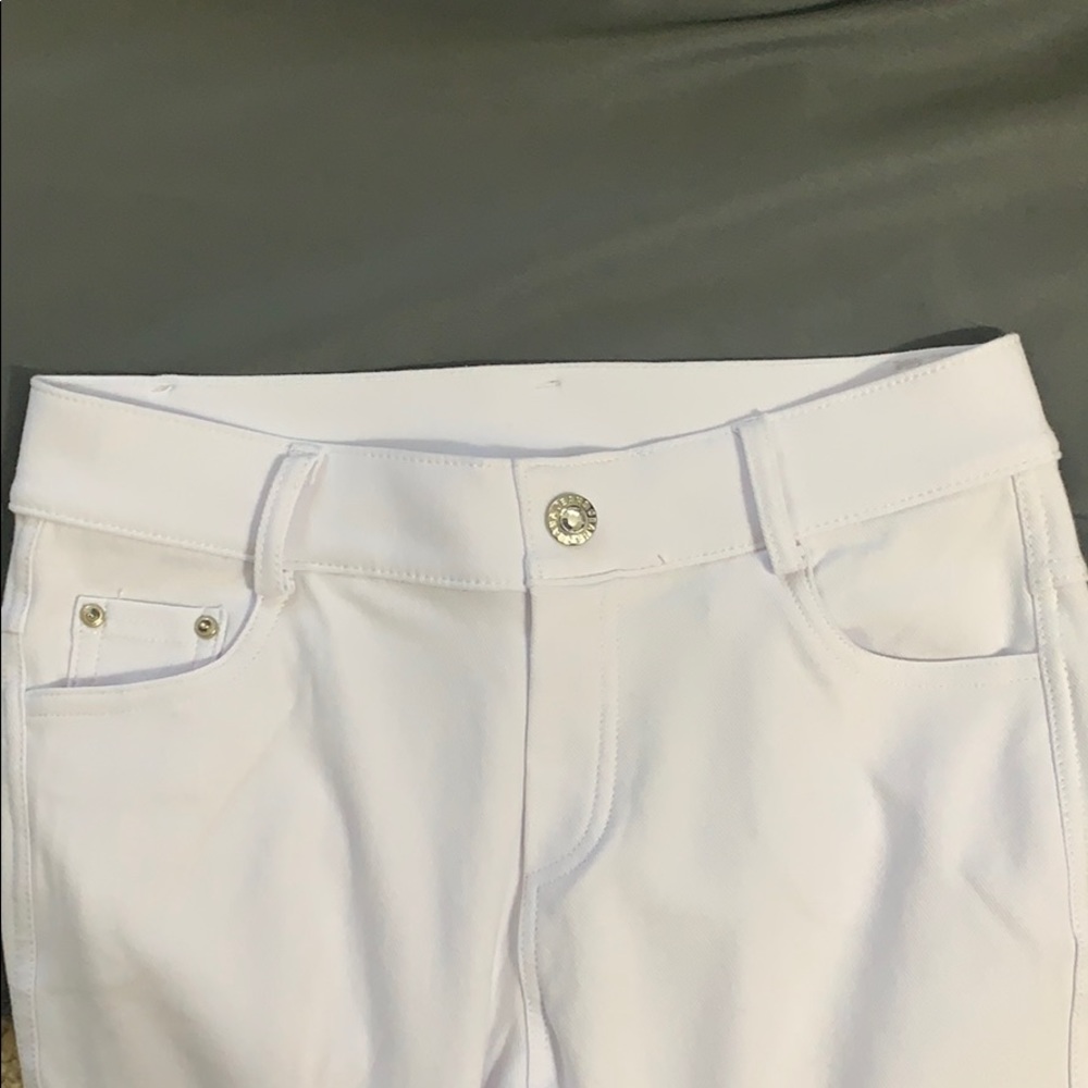 White Capri Jeggings - Picture 4 of 4